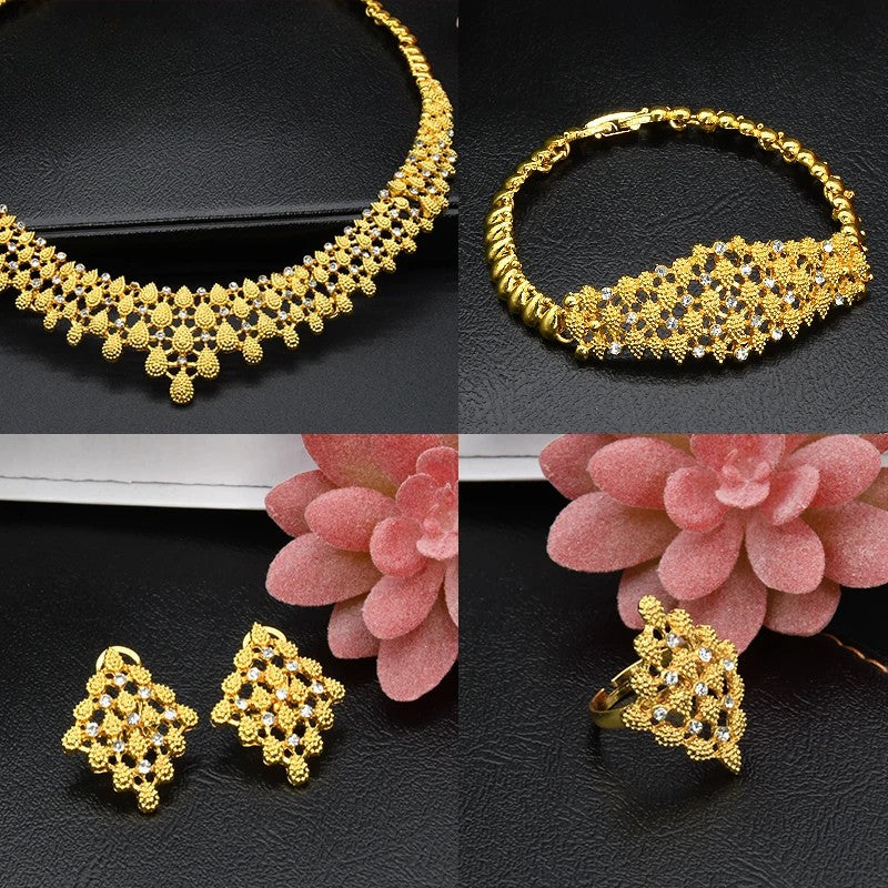 parure plaque ou pour femme