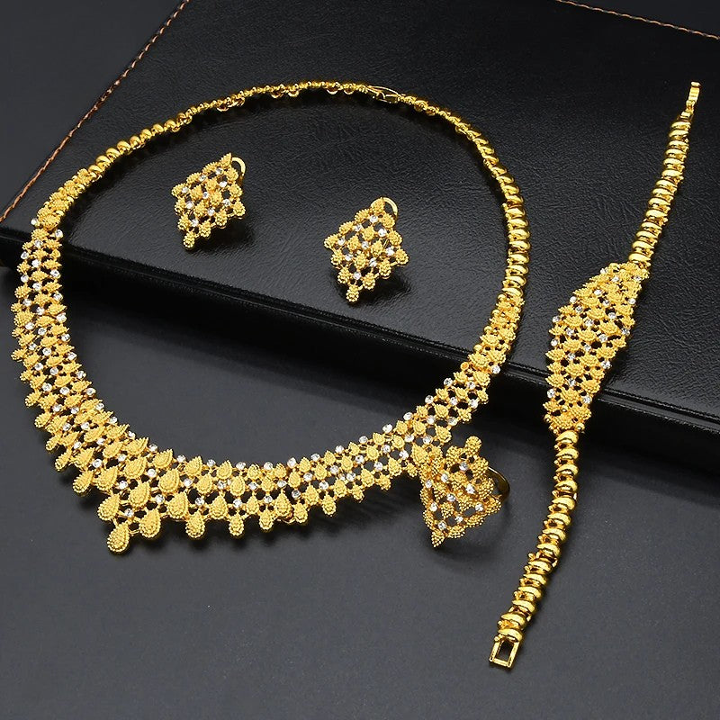 parure plaque ou pour femme